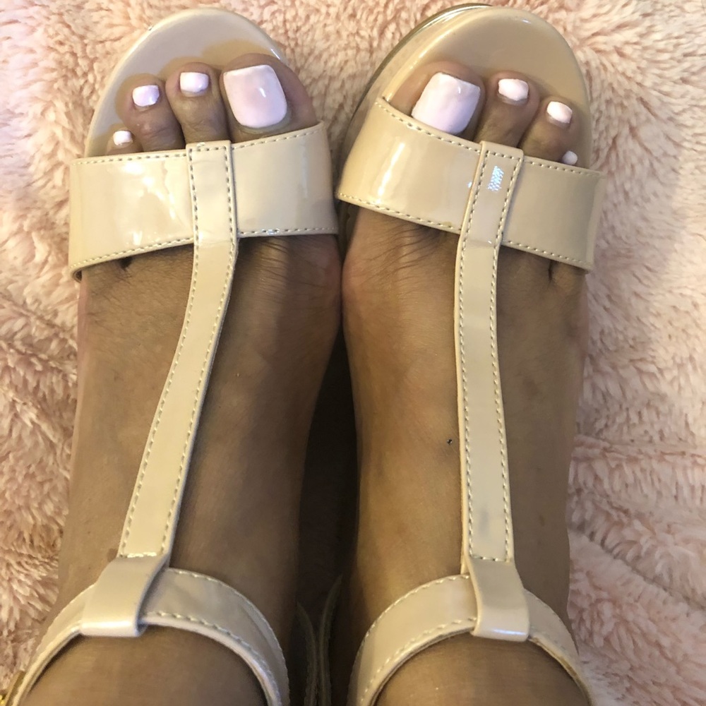 Steve Madden Nude Wedges